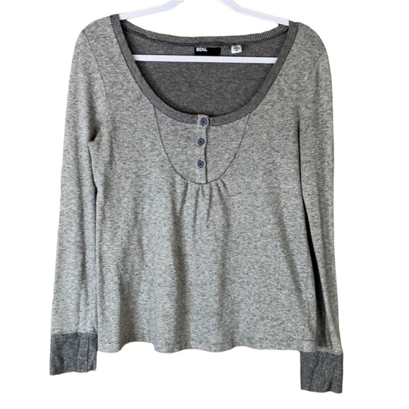 BDG gray long sleeve top 3 button neck Size medium - Picture 1 of 8